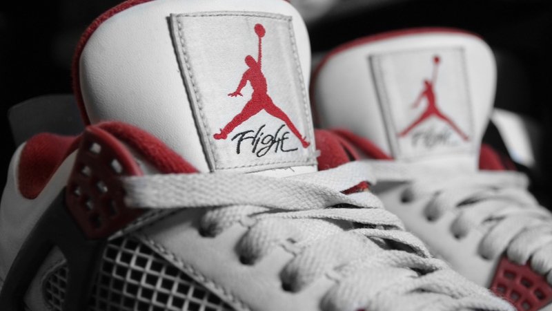 bespokesneakers's tweet photo. For the love of clean sneakers https://t.co/d48COubJuK