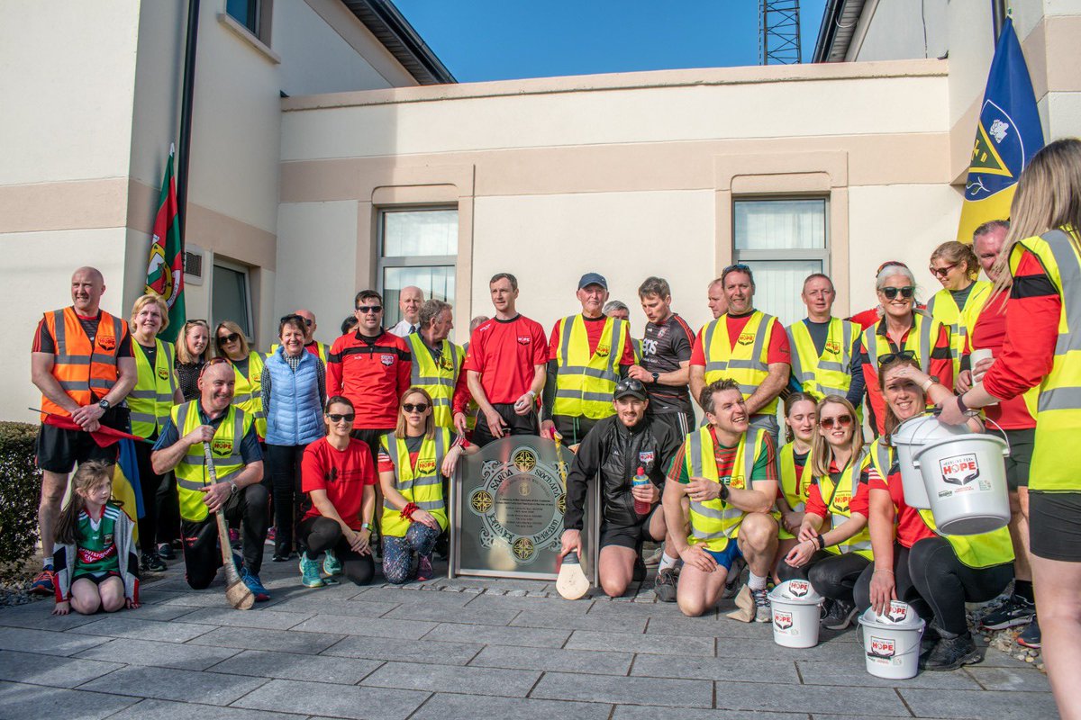 A massive Thank You to all at Cuddles &amp; Care Crèche, Cloonfad who raised €600 for Hurling For Hope! 

Joelyn was also part of our walking group on Day3 from Ballyhaunis-Castlerea. Thank you for all you have done👏🏼

Peoples generosity has been unbelievable ♥️🖤