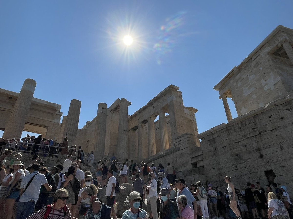 leebrownson's tweet photo. απολαμβάνοντας τα αξιοθέατα της Ακρόπολης και το σπίτι των αρχικών Ολυμπιακών Αγώνων 🇬🇷 #Athens #Greece #Acropolis #Olympics https://t.co/iOSLiJme54