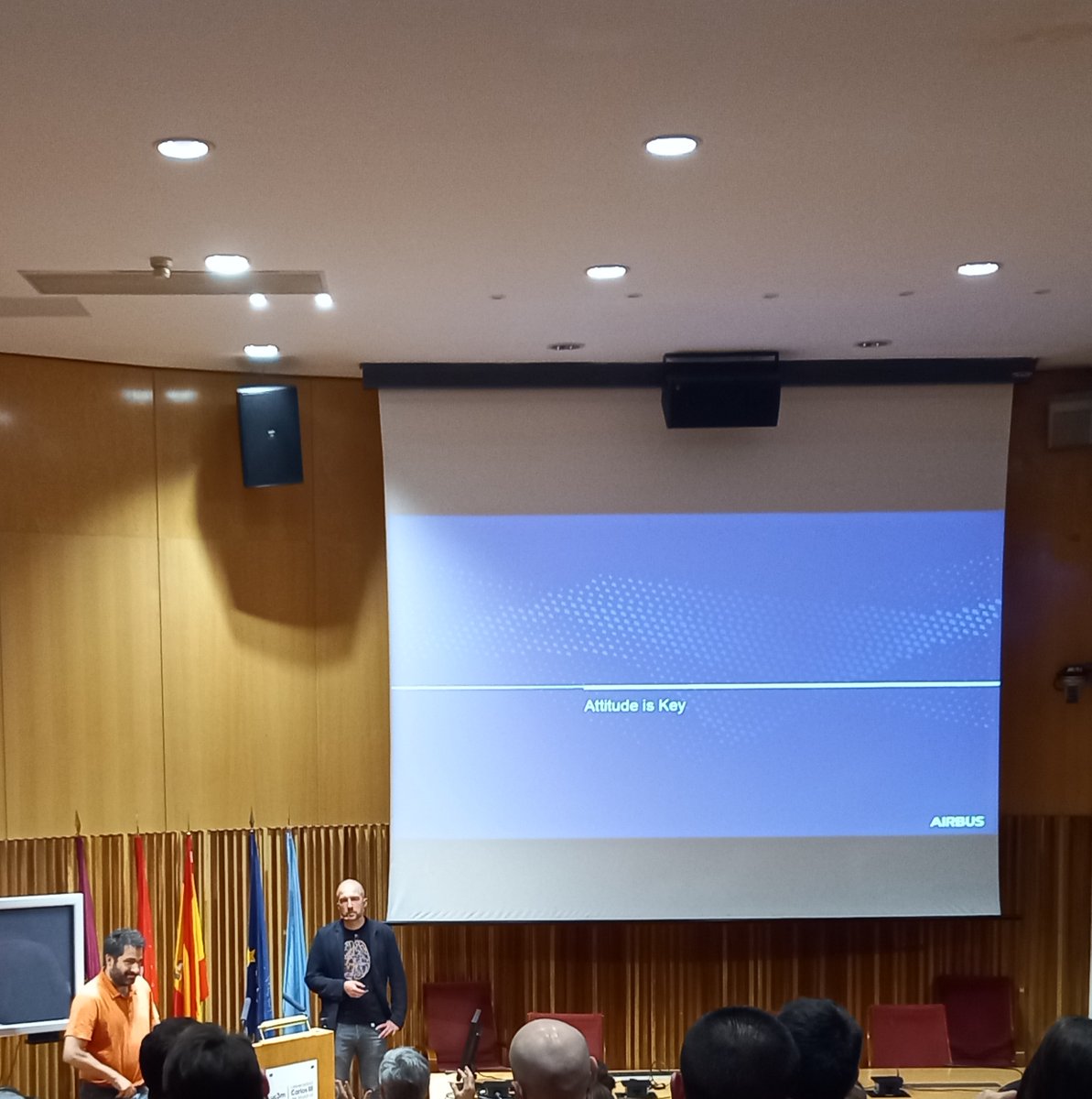PhDAeroUC3M's tweet photo. 👋 Hi Web! On our website, you can already see the recording of the inspiring seminar that #ThomasOtt gave us.
🔗 https://t.co/tAllFIdXkA
@AirbusDefence @uc3m @EPS_UC3M #uc3m #seminar #phd #Airbus https://t.co/4RQlI7x8Ds