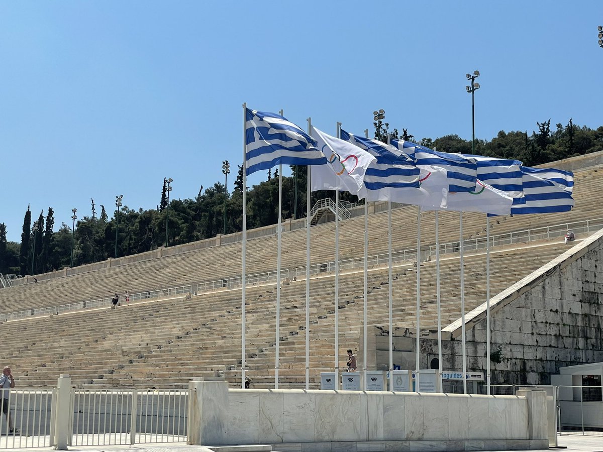 leebrownson's tweet photo. taking in the sights of the Acropolis and the home of the original Olympic Games 🇬🇷 #Athens #Greece #Acropolis #Olympics https://t.co/hb53goRVfo