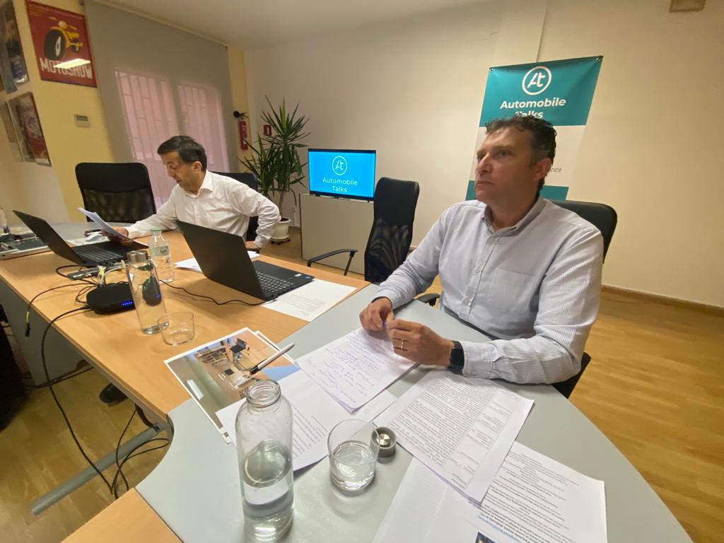 fecavem's tweet photo. Comencem aquest dijous amb el workshop en format online per parlar del nou acord #CompraFacilFecavem amb @ALDAutomotivesp i el @bbva. La nostra patronal fa un pas més cap a la transformació del VO. https://t.co/D08PBJSBrH