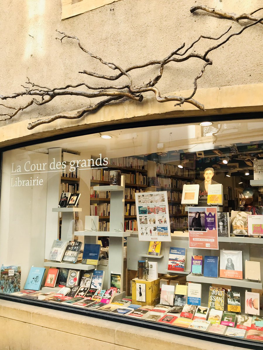 CelinePiques's tweet photo. Superbe soirée à #Metz hier soir. Librairie La Cour des grands pleine à craquer. Librairie à visiter absolument 💜
Merci aux antennes d’@OLF57 et OLF 54 pour leur accueil adorable 

Pause méritée et je reprends la tournée le 31 mai avec #Lyon #Grenoble #Lons …. 💪 https://t.co/XcpRBRpXh5