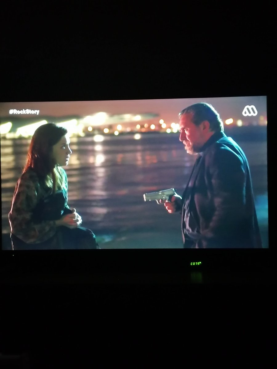 _Carleh_'s tweet photo. #RockStory
#RockStoryMega
#Capitulo134 https://t.co/c65OwNLsOM