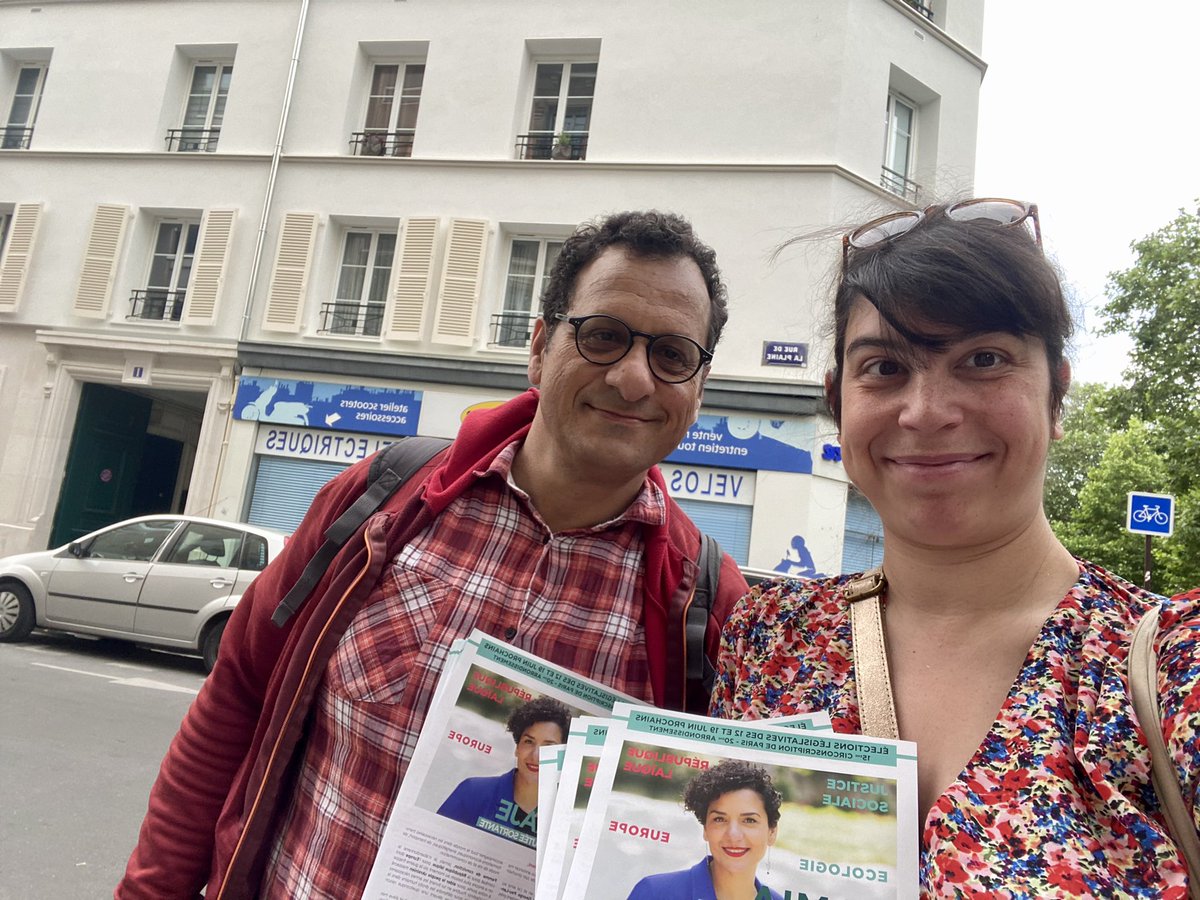 Ce matin tractage rue de la plaine pour @lamiaela élue de terrain, femme de convictions, fidèle aux valeurs de la gauche unie et populaire pour la justice sociale, l’écologie, l’Europe et la République laïque: La Députée qu’il faut pour la #Circo7515 ! #legislatives2022 🗳🇫🇷✊