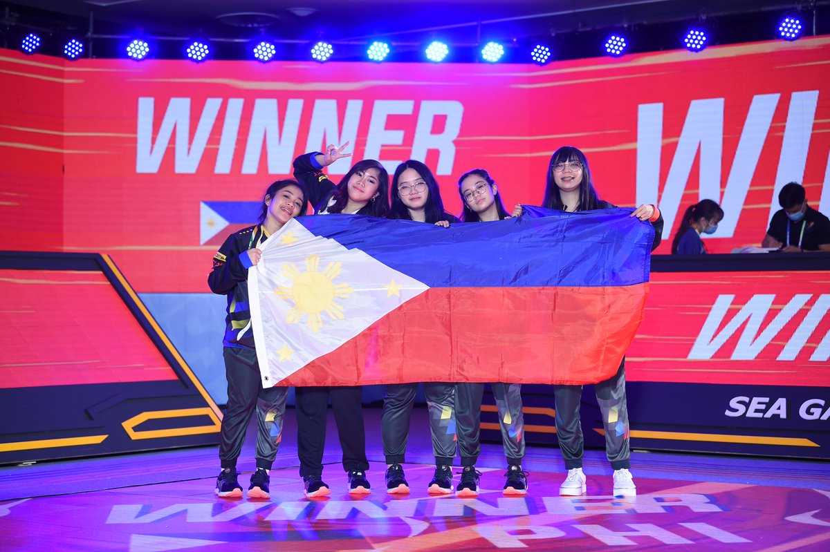 lhfaria's tweet photo. Really inspiring to see the Wild Rift women's competition at the #SEAGames! The girls' games were insanely good! Congrats to all teams and medalists 🥉 Thailand, 🥈 Singapore, and the champion 🥇 Philippines! Stay tuned for a ton more women's Wild Rift this year! 👀 https://t.co/OWiI9kHWyH