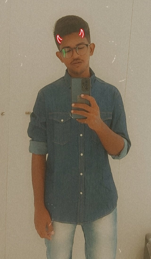 Bunparotta's tweet image. Quote your trial room selfies 😌❤

mine 👇