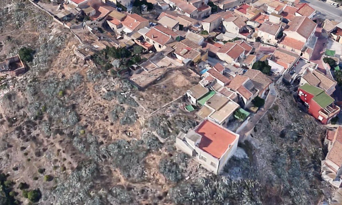 [HILO] El Castillo de #CabezodeTorres es el más desconocido de los castillos musulmanes de la comarca de Murcia, desconocido incluso por los vecinos del propio pueblo.