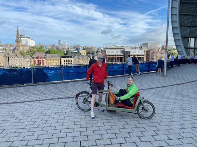 ThinkingDigital's tweet photo. This is how Mike &amp; Suse arrived today! #sustainabletravel #TDC22 https://t.co/kpYqcsd4xz