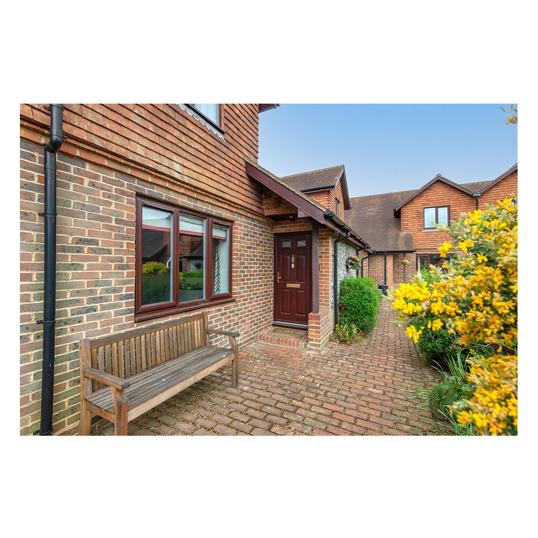 LextonsAgent's tweet photo. Lettings - Available later in the year. Set within a beautiful development, hidden away in what feels like the middle of the countryside.

Click here for details: https://t.co/FIUSo6kf1j https://t.co/Ht4mBEgHaK