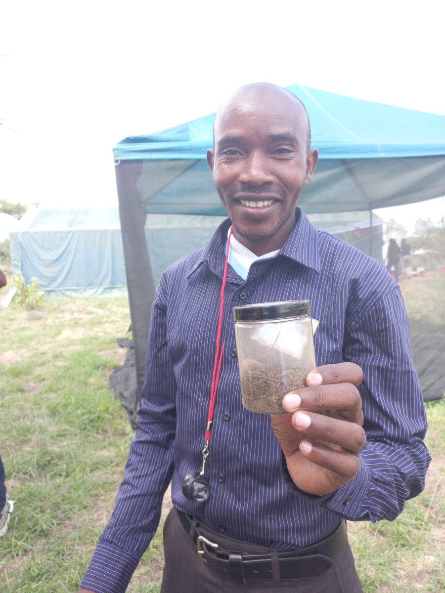 wildlifedirect's tweet image. Happening now! 16 teachers from different parts of Kenya attending the #Explorersmindset workshop facilitated by @kellkoll and @JPainterGeog at the Wildlife Warriors Field Lab!