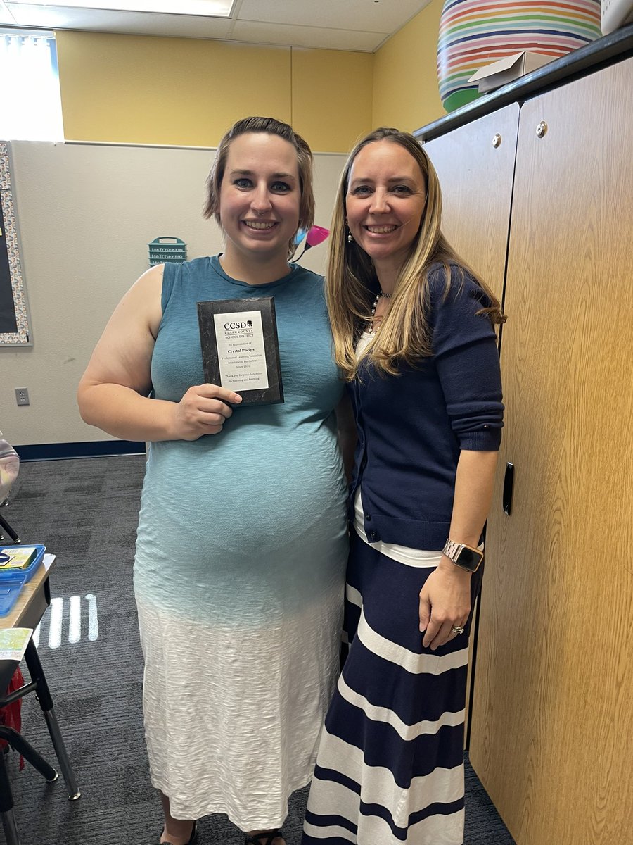 CCSD_PLE's tweet photo. Appreciating our family engagement instructor from Scherkenbach ES! Thank you for continually supporting @ClarkCountySch  students, families, and teachers. 👏🙌👏 @ccsd_lpld https://t.co/Lf8nZ46ANk