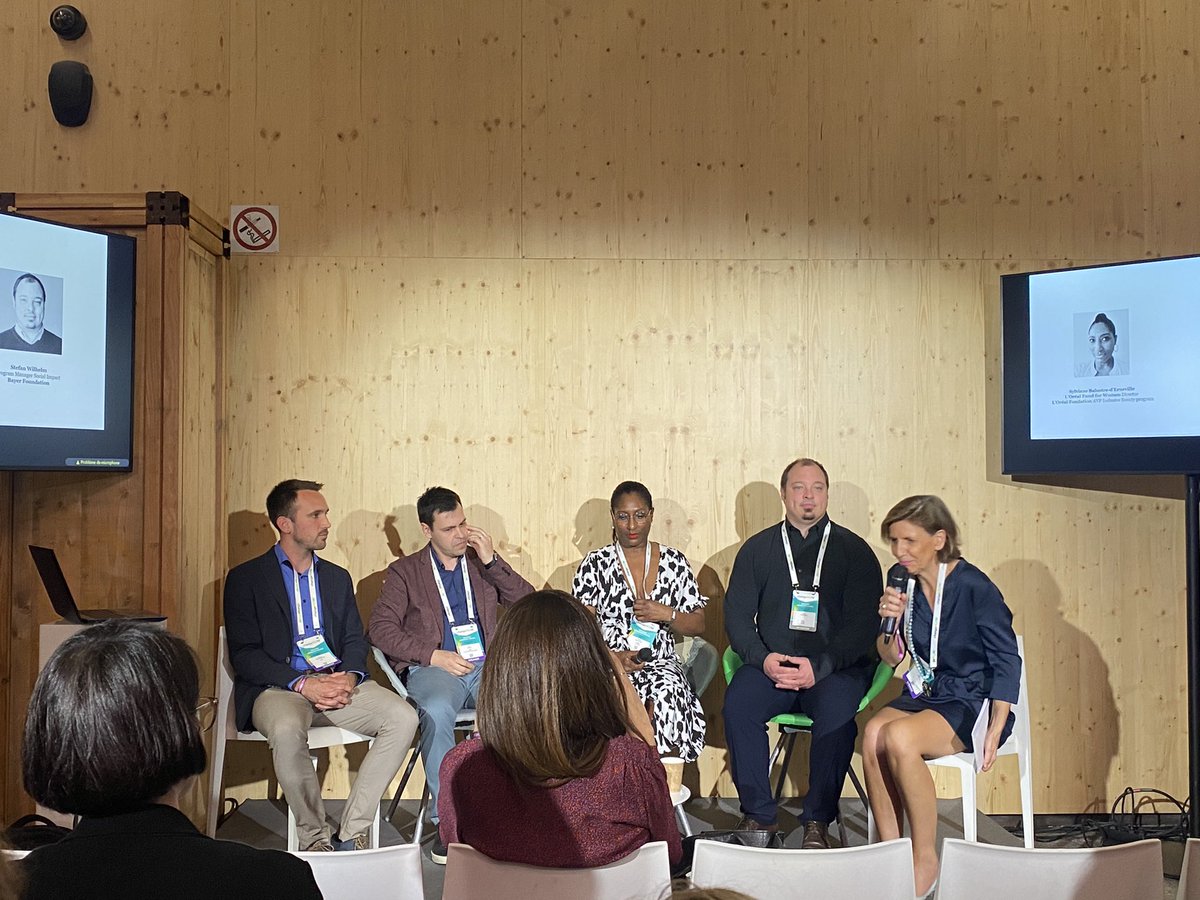 BayerFoundation's tweet photo. Our Social Impact Program Manager Stefan Wilhelm is discussing corporate #ImpactIntegrity together with the #EVPA and #FondationLOreal at #ChangeNOW2022! Together we are mapping Bayer Foundations Impact Integrity risk and discuss mitigation measures. https://t.co/q22kmJmo5W
