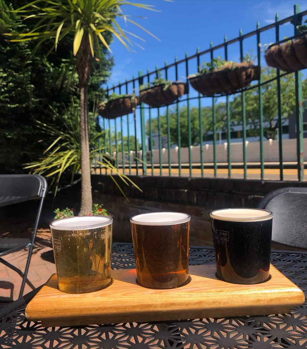 TheVicBeeston's tweet photo. 3 is always better than 1🍻

If you’re unsure what to chose or simply want to taste all of our fantastic ales, don’t forget we offer a 3 1/3 tasting platter for just £4.50!! 

#realale #tastingplatter #foodie https://t.co/m0PQ3zdc6Q