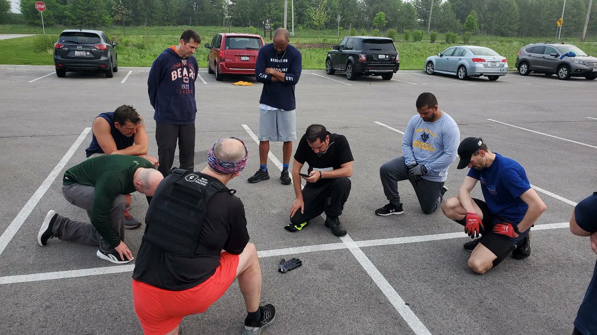 F3TwoWolves's tweet photo. Calvin Klein led 11 PAX through a brutal circuit that included pull-ups, burpees, blockees, merkins and more...all in increasing reps! Topped it off with some bear crawl sets at the courts. CoT reminds us to be intentional in our marriage putting it above ourselves. @f3naperville https://t.co/PLrT8qmzxf
