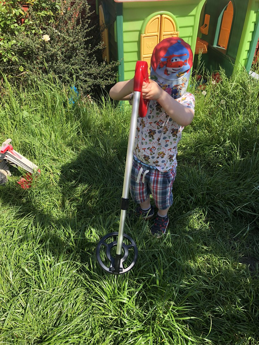 AndyAtkinsonorg's tweet photo. @CGPrimarySchool My Son have has been given a Metal detector all he can find is my metal artificial leg’s #sofunny https://t.co/5Hz4VaZYDq