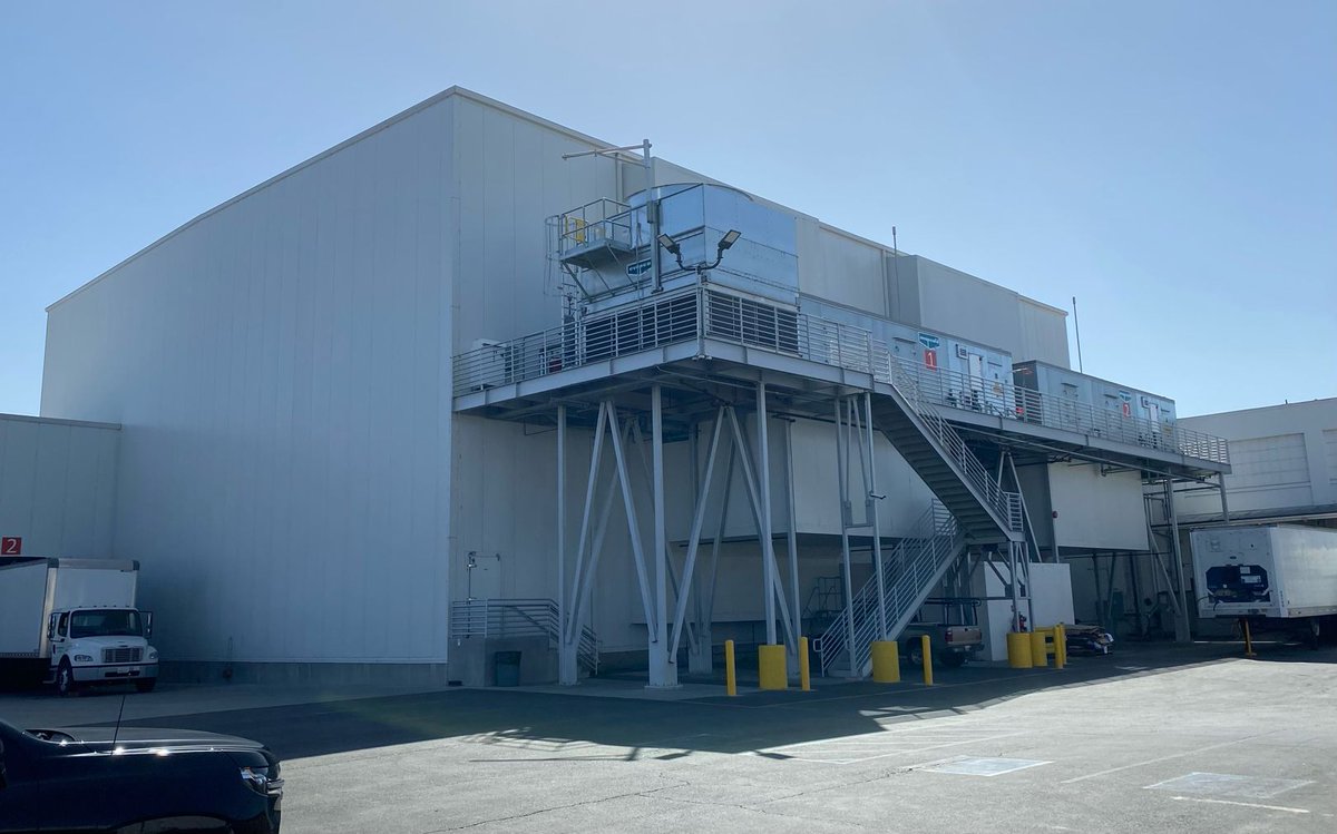 EVAPCO_Inc's tweet photo. Another successful Evapcold Low Charge Ammonia installation is in the books! To learn more about the Evapcold product line, visit us at: https://t.co/me3ZvkIiuU
#LowCharge #Ammonia #Refrigeration #Industrial #LearnMore #Evapcold #EVAPCO #EVAPCOForLife #Sustainability #gonatrefs https://t.co/2eftBTqIml