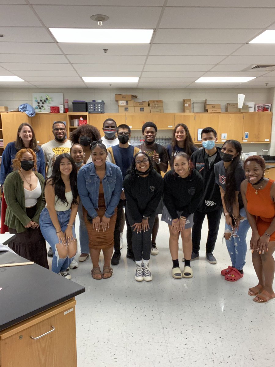 Mrs. Ortolano tweet media