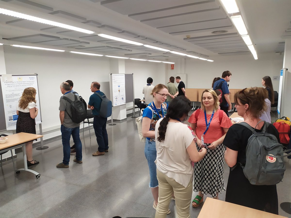 RCIS_Conference's tweet image. The first Research Projects session is already on track! Time to have the opportunity to share and discuss with your colleagues about ongoing and future research in Information Science at #RCIS2022