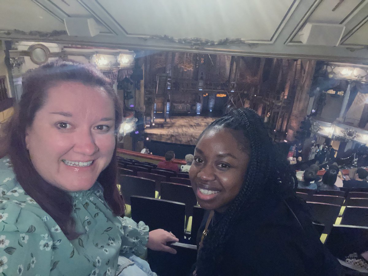 literallypr's tweet photo. Thanks to the amazingly generous @ABelloWrites for taking me out for my birthday to see the phenomenal @HamiltonMusical again last night! So so so so good. #teachthemhowtosaygoodbye #riseup https://t.co/nOFgizNi9E