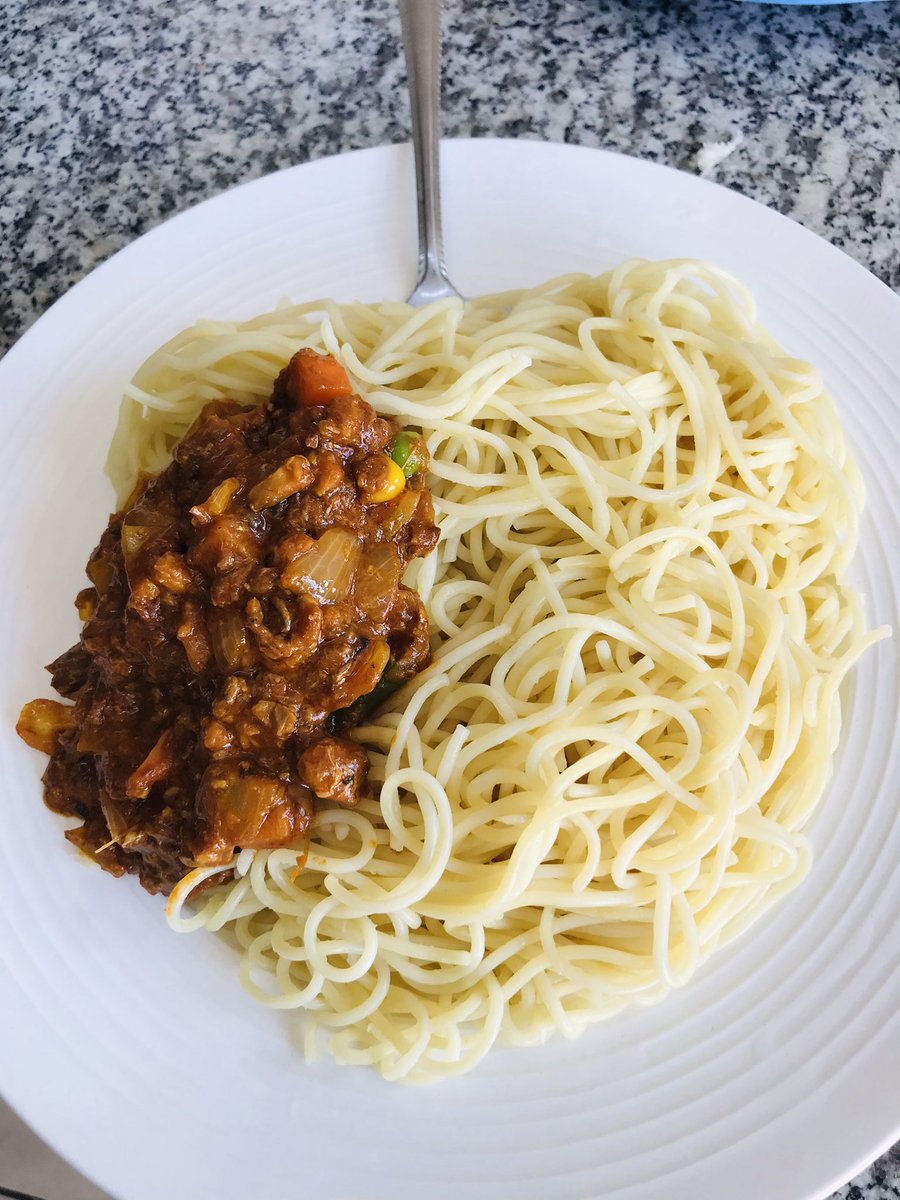 Xitsundzuxo_'s tweet photo. Spaghetti and tinfish😊
Y’all enjoy spaghetti with? https://t.co/5UH2XQVmwR