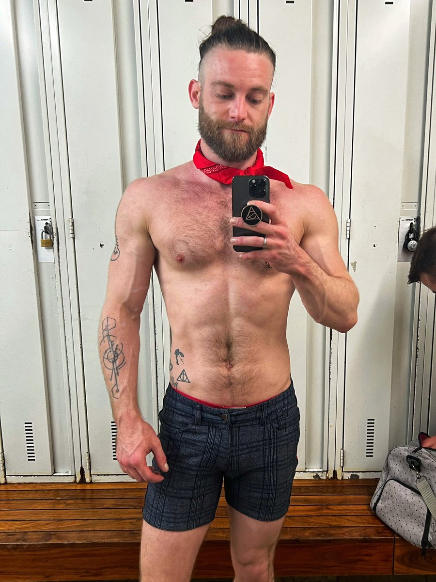 objectiveoz's tweet photo. Post gym thirst trap https://t.co/weWRRSTvub