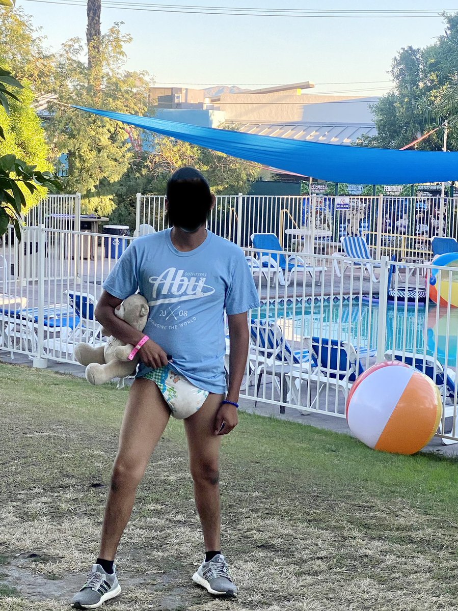 AzdiaperScout's tweet photo. TBT
Oh, no! You're not wearing any pants at all , just Diapers ... we need to get some clothes on ur butt ASAP before people start talking about u 🙂-Daddy https://t.co/oPmJs6FgEz