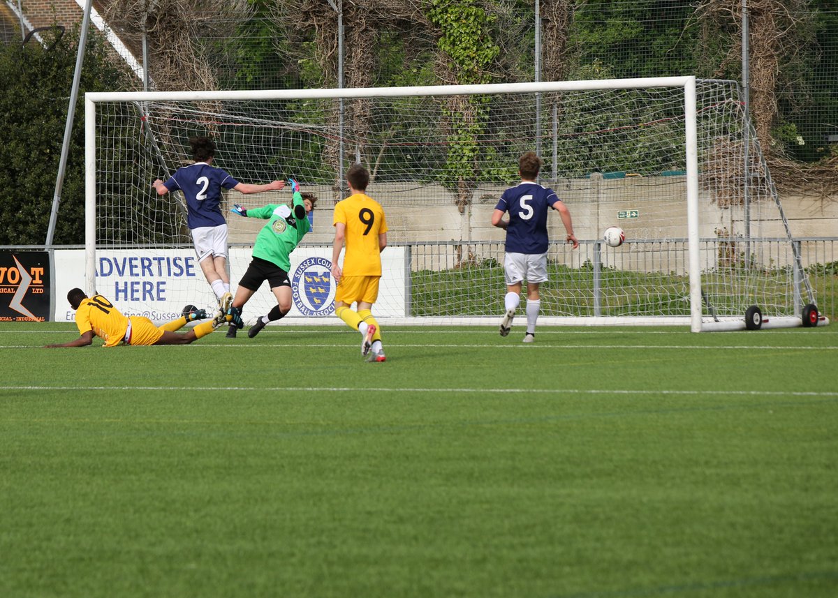 BexhillCollege's tweet photo. Swipe to see our favourite highlights from yesterdays win at the @SussexSchoolsFA U19 County Cup 2nd XI π
You can also read the match report and manager Ben Ferguson's comments here https://t.co/9403WehV7o
@CFCFoundation
#BexhillCollege #CFCFoundation https://t.co/ZdYTK7QNhR