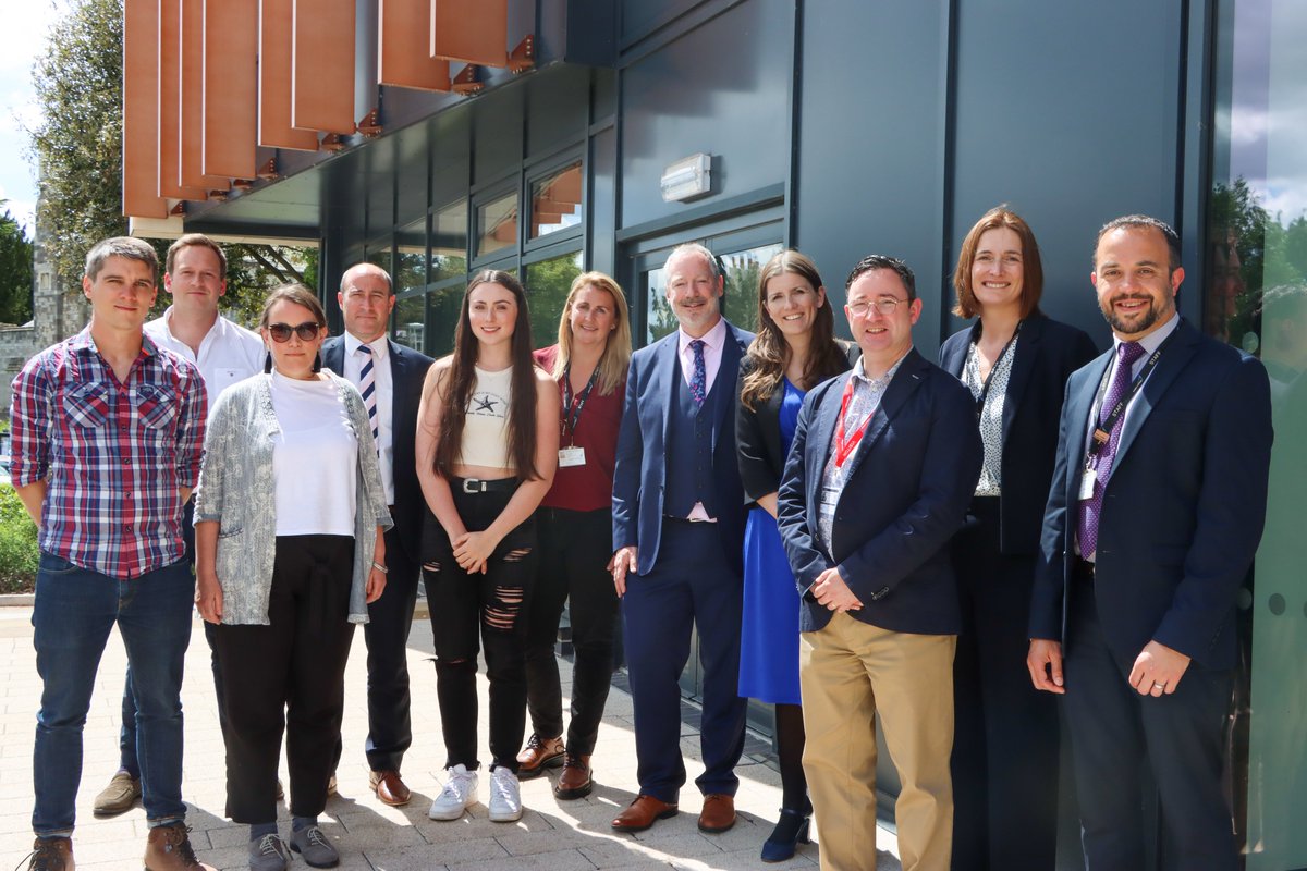 ExeterCollege's tweet photo. π« We were delighted to welcome Minister of State for Higher and Further Education, @michelledonelan, to our sector-leading @SouthWest_IoT Digital and Data Centre today.
#ExeCollProud https://t.co/bZk9kRB9no