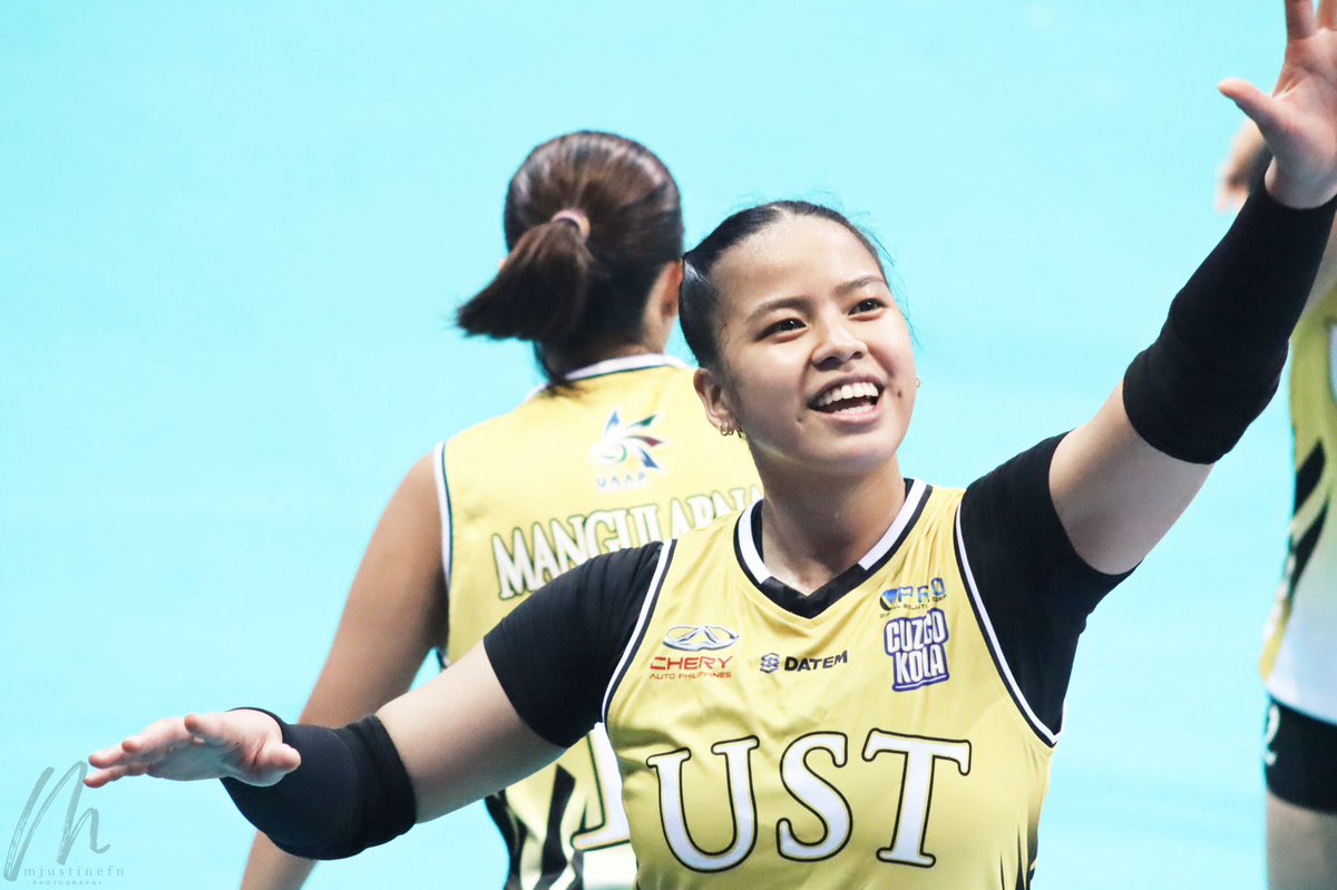 mjustinefn's tweet photo. Composure β’ Maturity β’ Leadership!
UST, That's your captain for you! βπ»ππ€ @eyalaureee
#UAAPSeason84 #UAAPSeason84volleyball #GoUSTe #USTvsADMU https://t.co/Gq4RBZ109y