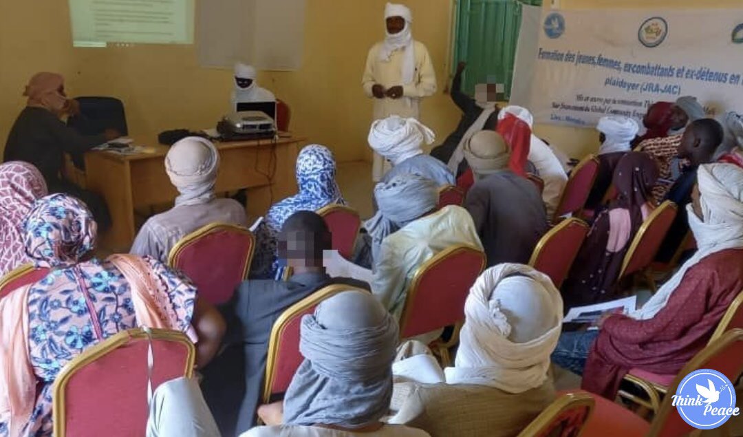 Thinkpeacesahel's tweet photo. Heureuse d’avoir formé avec @CellRadG5Sahel 96 personnes y compris des ex-combattants, ex-détenus , jeunes et femmes de #Koro, #Bankass &amp; #Menaka sur le leadership &amp; le plaidoyer dans le cadre du projet #JRAJAC financé par @theGCERF.
#EndViolentExtremism #Buildingpeace https://t.co/8oFi5Ck52o