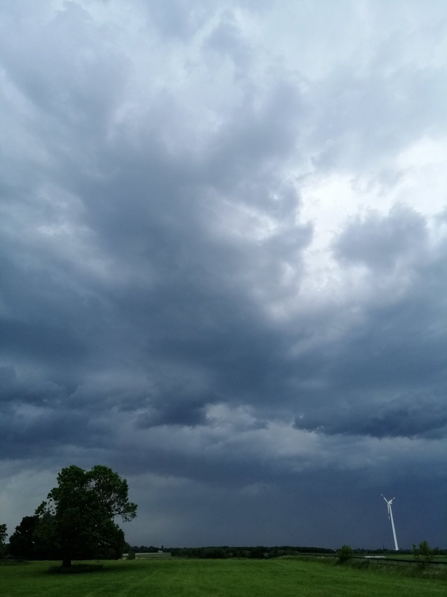 Et kütt
#Gewitter #Sturm #NRW #Aachen