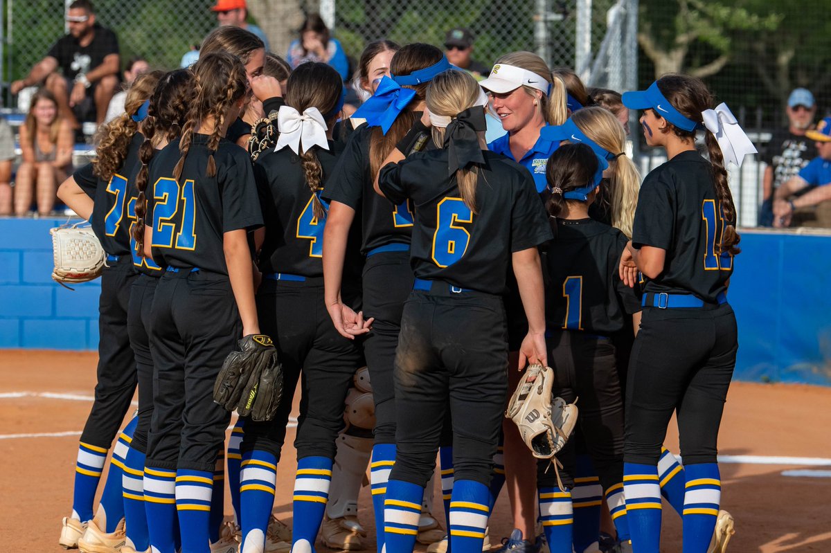 tfasoftball's tweet photo. We play for the Regional Championship today at 5:00 vs MDC! See you at the PSAC! #ChampionshipMindset @TFA_Athletics https://t.co/zbl1iwv4dP
