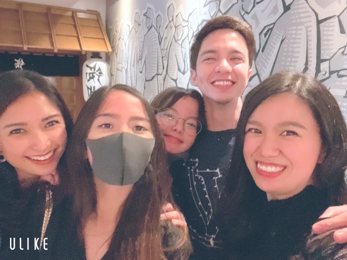 mxi_sa's tweet photo. 仲良し家族🥰 https://t.co/m33iiWOqR3