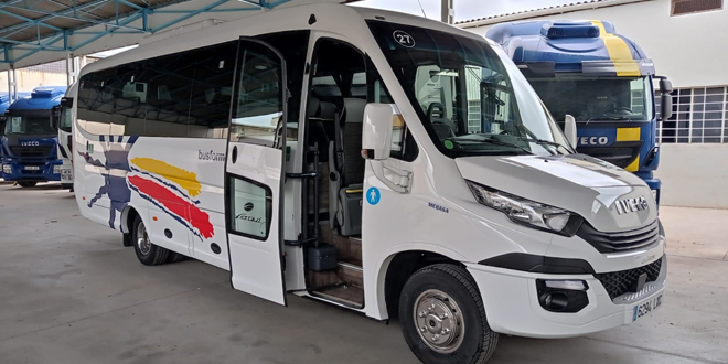 _Viajeros_'s tweet photo. .@BusFormentera  Autocares Paya apuesta por @IvecoES  y #Ferqui . https://t.co/GbXsIIQws2 https://t.co/qJhYnvdpQI
