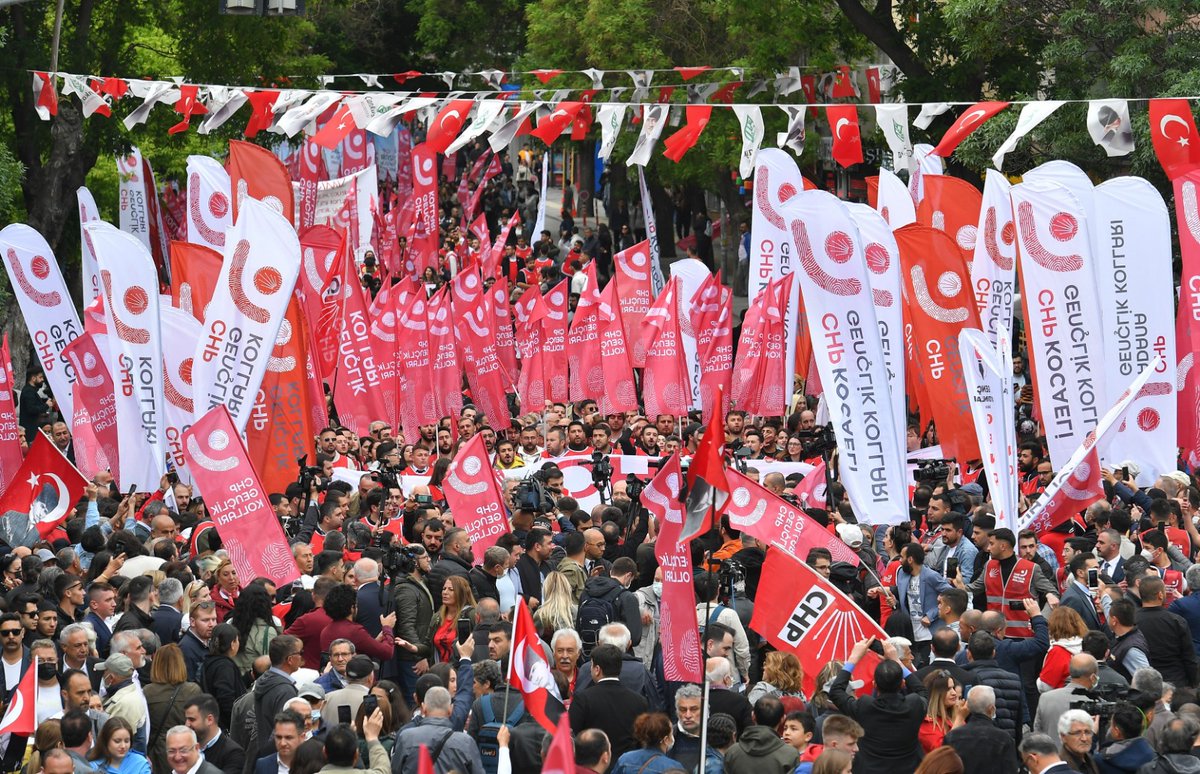 "Sizler, yeni Türkiye’nin genç evlatları, yorulsanız da beni izleyeceksiniz.
Dinlenmemek üzere yürümeye karar verenler asla ve asla yorulmazlar."