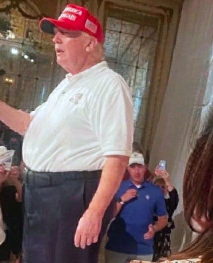 Roshan_Rinaldi's tweet photo. You sure are looking healthy and robust these days, Mr. Trump. https://t.co/6Gt9t4BLNF