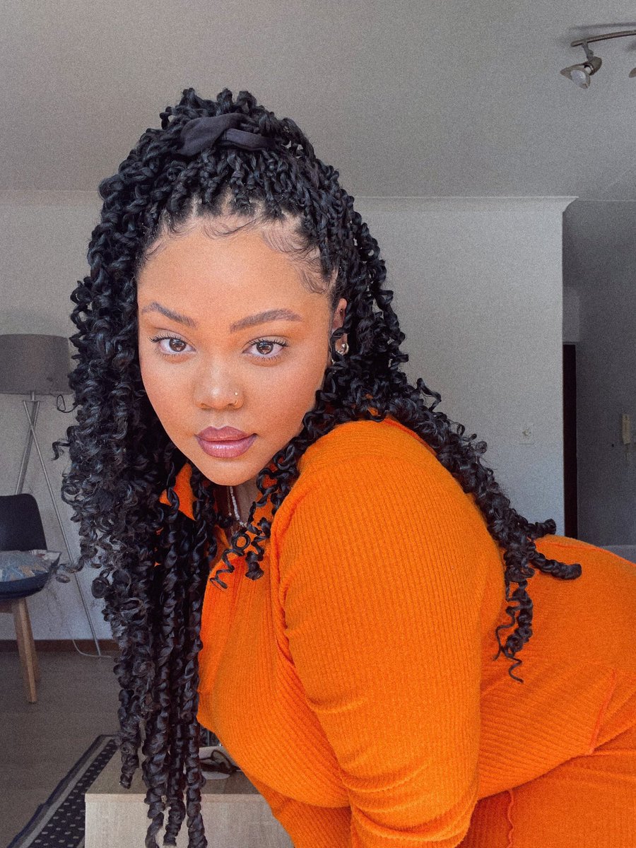 SarahJayWard's tweet photo. It’s a genre 🤪🧡 https://t.co/ZGgEPT6AVx
