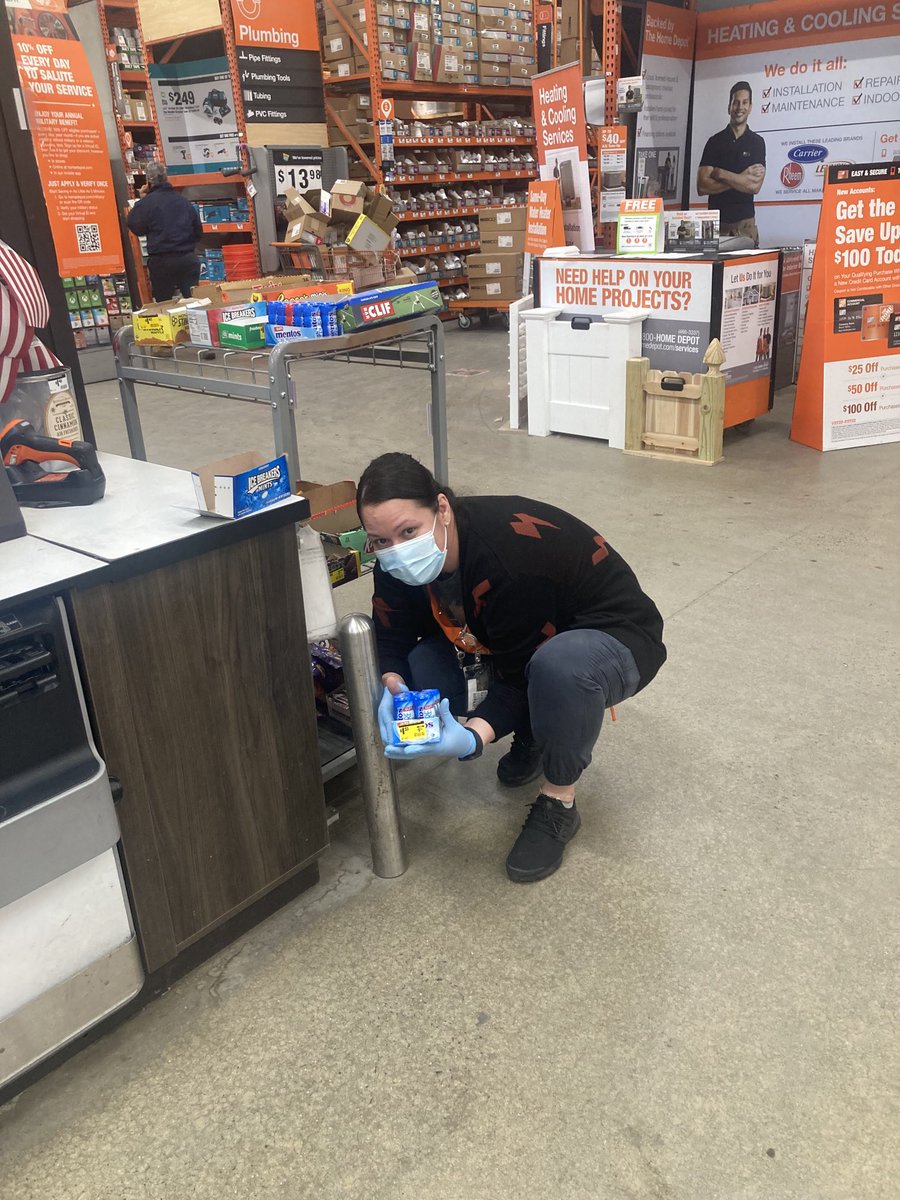 gerrymate (@gerrymate1) on Twitter photo Items in the basket!! Cashier Carmen, always making sure the candy at the registers is fresh and full. Awesome!! <a href="/HouleHeather/">HeatherHouleTHD</a> <a href="/hmalak/">Sam</a> <a href="/kelly_presti/">Kelly Presti</a> <a href="/HBullard13/">Harold Bullard</a> <a href="/CecilReed/">Cecil Reed</a> <a href="/Home6213/">Bridgeport Home Depot 6213</a> Items in the basket!! Cashier Carmen, always making sure the candy at the registers is fresh and full. Awesome!! <a href="/HouleHeather/">HeatherHouleTHD</a> <a href="/hmalak/">Sam</a> <a href="/kelly_presti/">Kelly Presti</a> <a href="/HBullard13/">Harold Bullard</a> <a href="/CecilReed/">Cecil Reed</a> <a href="/Home6213/">Bridgeport Home Depot 6213</a>