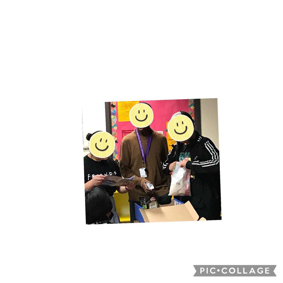 WashCrooneGeo's tweet photo. Wasabiiiiii! These adventuress students were up for a tasting of French treats-wasabi chips, sweet chili crisps, chocolate, strawberry milkshake gummies, and cookies-all before 7:30am! Thanks @UniversalYums for a great adventure! @washingtontech https://t.co/TdrZqamAJW