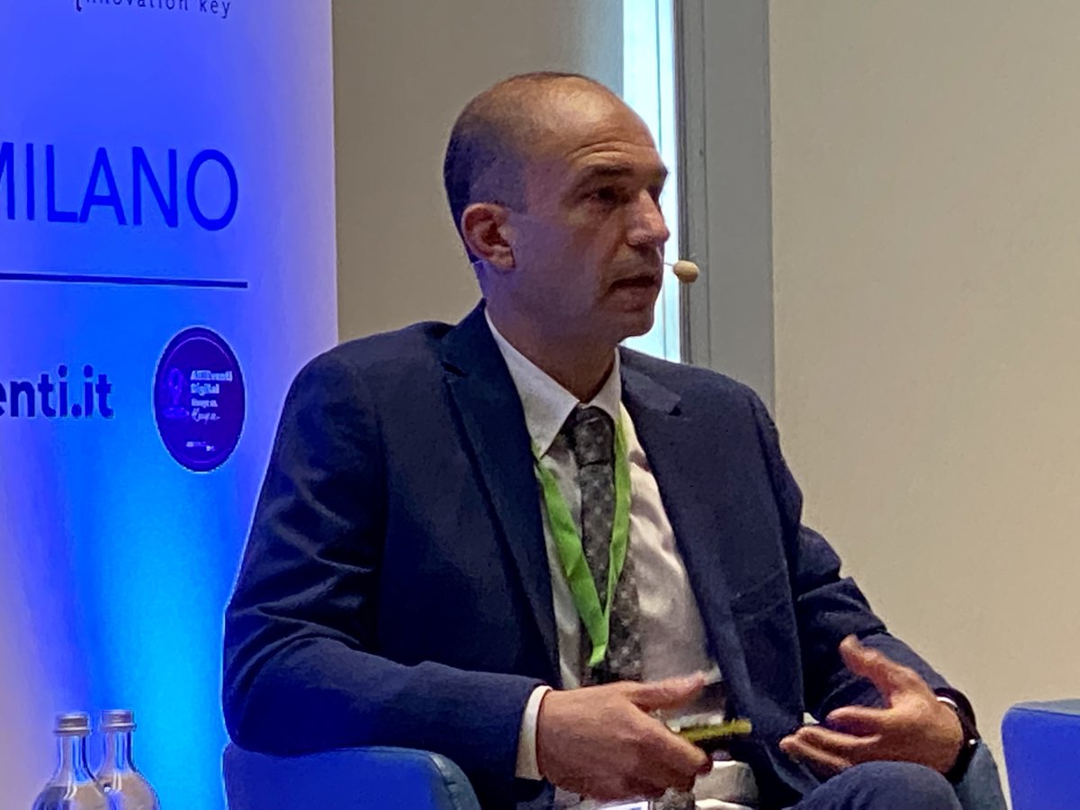 BancaforteABI's tweet photo. Giovanni Gioia (#OSSIF): nel 2021 ci sono state 87 #rapine in #banca, minimo storico in Italia
Rispetto al 2021 il calo è del 26.9%, ma rispetto al 2012 il crollo è del 93%
Segui ora #banchesicurezza (19 e #20Maggio) in streaming gratuito: https://t.co/elABNm37Kg
#sicurezza https://t.co/TiiWAX51rP