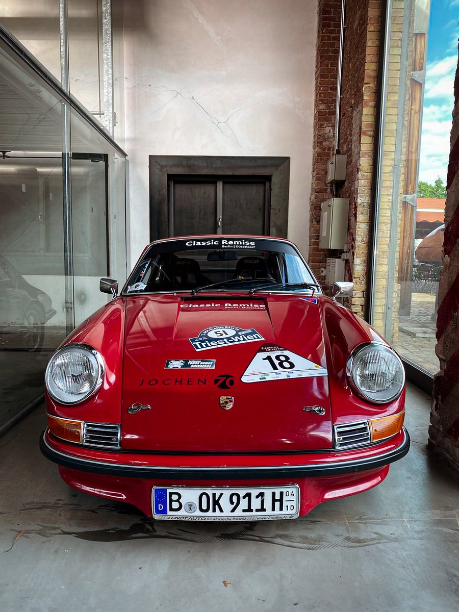 MotoringZulu's tweet photo. I think I figured out time travel 🌍🕐

#Berlinseries https://t.co/2yfLaD4gAH