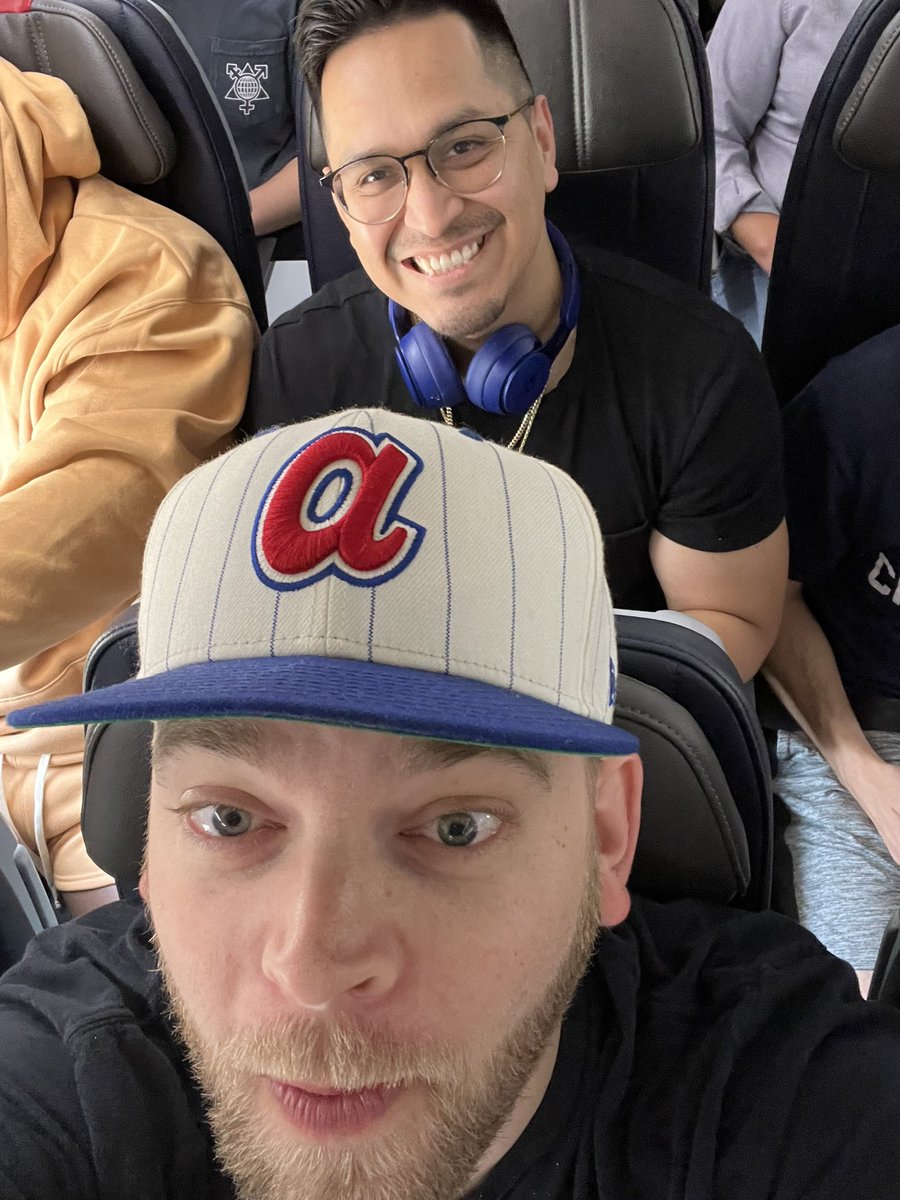 Hugo_RRivera's tweet image. Here we come summit! #MiamiBound #attemployee #freetrip #VacationMode #LifeAtAtt @WeRtheNAC @VirtualSalesExp @OSA_Teams #WeRTheNAC #VSE