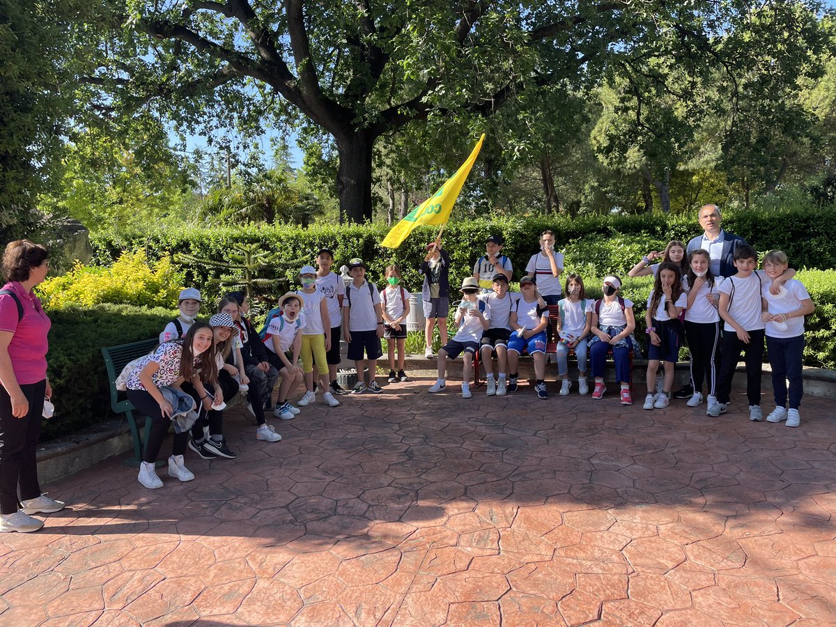 GiardinoSempli1's tweet photo. Grazie all’IC Roseto per averci fatto visita 🌱 https://t.co/iQ8TRVhQYA