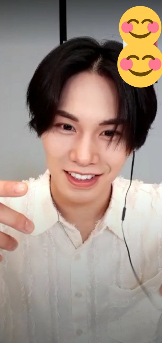 min_dimplewtwb's tweet photo. 20220518 Apple Music Fansign

His reaction when i say "Rocky Handsome Swag" the cutest https://t.co/JZXsJ4Tom6