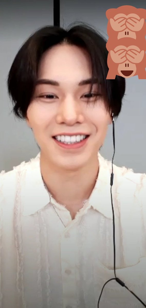min_dimplewtwb's tweet photo. 20220518 Apple Music Fansign

the most beautiful smile ever 🥺 https://t.co/tpcg8oRlZU