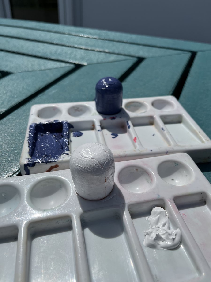 lps140club's tweet photo. Kinder Egg painting...can only mean one thing! #MarsBalloon #FutureMartians Ink cartridge and marshmallow are in process. Agar powder on the way. @futuremartianUK https://t.co/136HLQsT6L