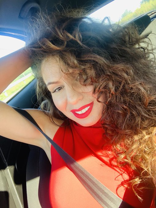 Sz&eacute;p napot mindenkinek!🥰😘 https://t.co/TiKI4wyxR9<a href="/tag/%C3%BAj"class="tags"><span>#&uacute;j</span></a>