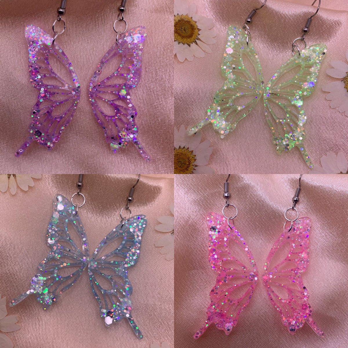 EandAshops's tweet photo. Did you know these butterfly wing earrings are glow in the dark?🦋✨

Get your glow in the dark earrings with the l*nk in my bio or the comments 💖✨

✨All 50% off no code needed ✨ https://t.co/kpH1IOjTVq