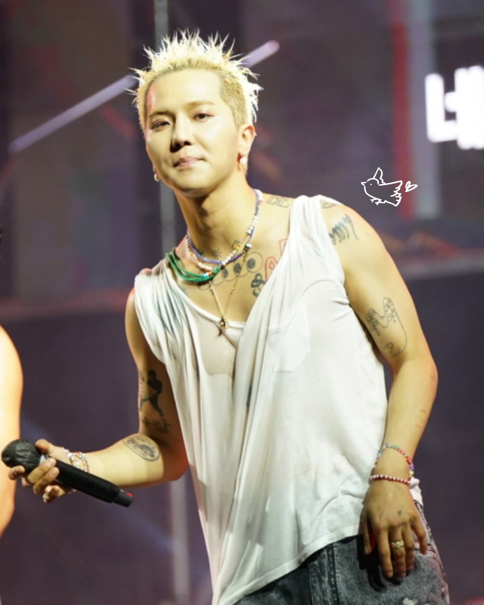 bluebird930330's tweet photo. 220519 부산대 

오늘 미쳐따🤦😭😇
ㅠ____________ㅠ 

#MINO #WINNER #송민호 #위너 https://t.co/aXuQZnYveL